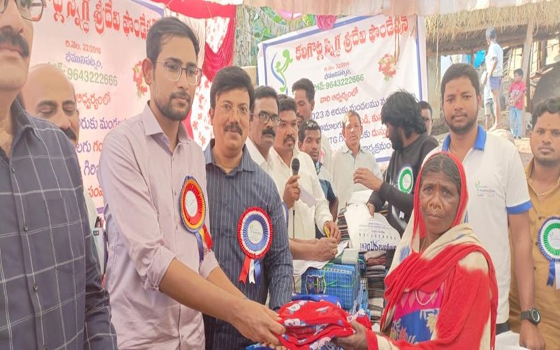 distribution of clothes and food 